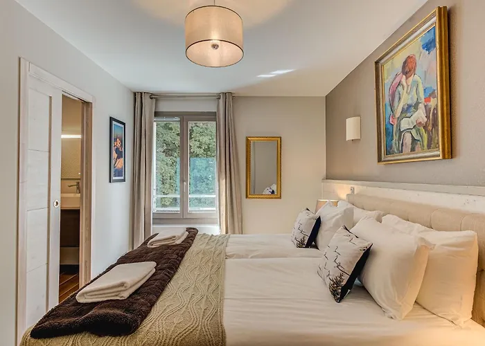 White Pearl A13 - Alpes Travel -