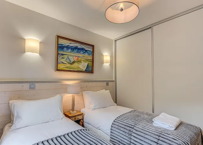 White Pearl A13 - Alpes Travel - שאמוני