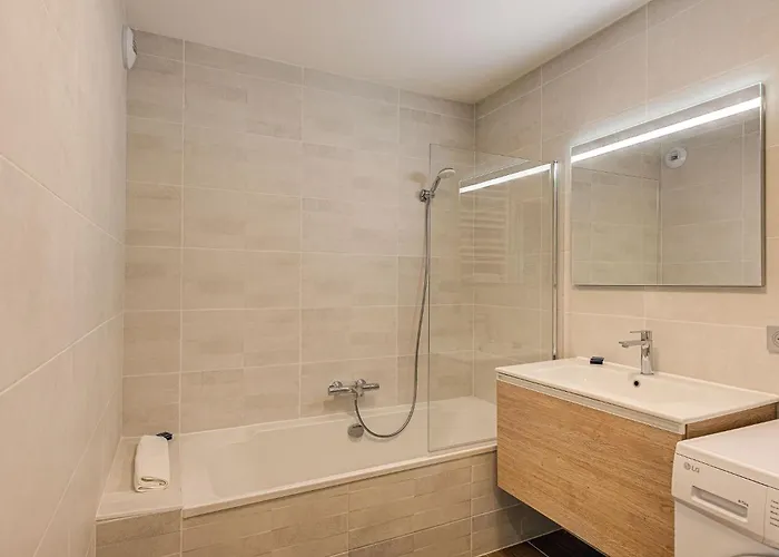 White Pearl A13 - Alpes Travel -