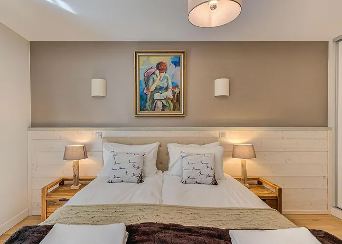 White Pearl A13 - Alpes Travel - * שאמוני